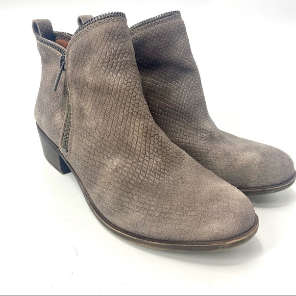 Lucky Brand Bartalino textured suede bootie 7.5 - Picture 1 of 10